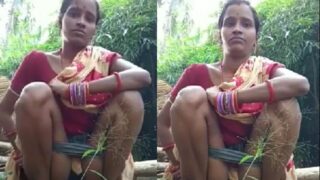 Odia village wife making her own pissing video