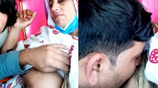 Pakistani wife boobs sucking inside lorry