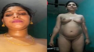 Sexy village Bhabhi nude selfie MMS