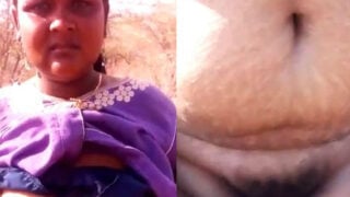 Village girl showing boobs pussy desi village sex mms