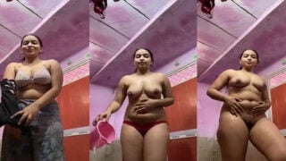 Chubby Dehati girl nude bath selfie MMS