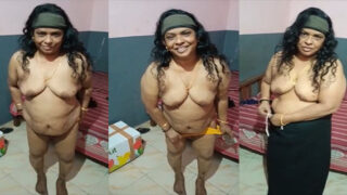 Mature Dehati aunty changing dress on cam