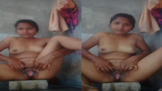 Dehati Bhabhi naked pink pussy show