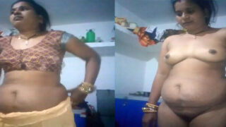 Dehati Bhabhi striptease nude show