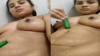 Sexy nude Dehati housewife teasing on cam