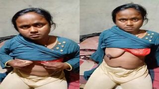 Dehati Bhabhi showing her shaggy boob on cam