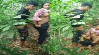 Desi village girl fucked doggy style in jungle