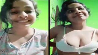 Busty Dehati girl showing her big boobs