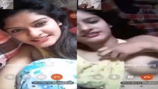 Super cute Dehati girl boobs show on video call