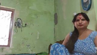 Real Dehati Bhabhi doggy sex with servant