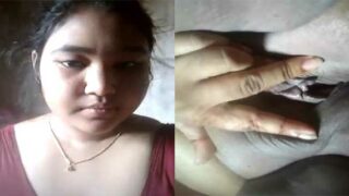 Bangladeshi village wife black pussy show selfie