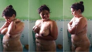 BF filming Dehati GF bathing nude