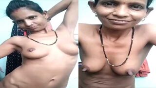 Dehati Bhabhi showing her long nipples