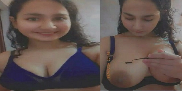 Big boobs village Pakistani girl topless selfie