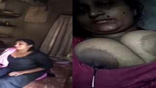 Mallu village aunty exposing nude body parts