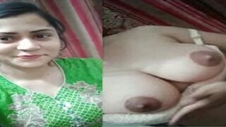 Pakistani village girl nude perfect body show