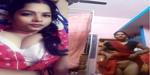 640px x 320px - Desi village bhabhi saree lifted pussy exposed