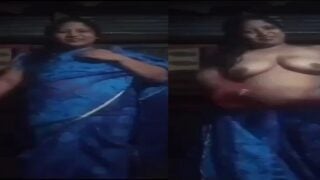 Desi sex bhabhi stripping saree to show boobs