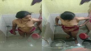 Village hidden sex bhabhi nude bath in bathroom