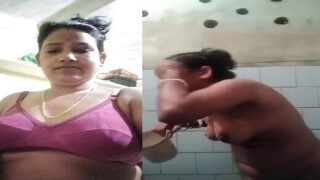Dehati big boobs boudi nude bath selfie video