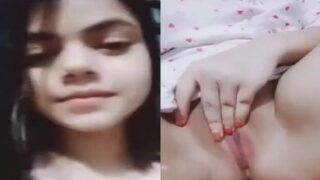 Innocent Srinagar Girl Showing VIllage Pussy