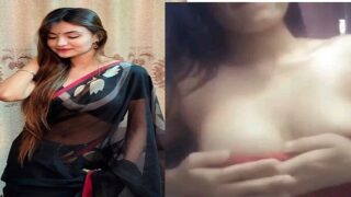 Rajkot office girl nude selfie boob show tease