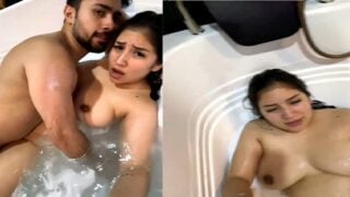 Boss fucking secretary with big boobs in bathtub