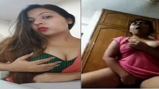 Indian MILF nude pussy pics and fingering video