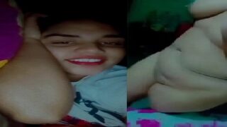 Desi girl naked video call showing big boobs