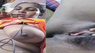 Village bhabhi dirty talking with big boobs play