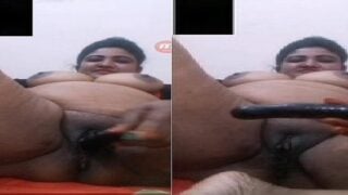 Bhabhi big boobs and pussy dildoing video call