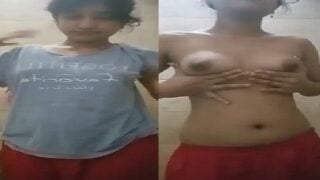 Desi mms village girl boobs show topless clip