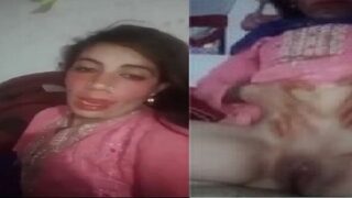 Pashto lady pussy show and fingering video MMS