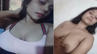 Cute desi girl topless big boobs showing selfie