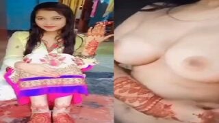 Indian girl sexy boobs and hairy village pussy