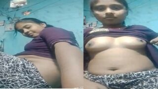 Indian village girl nude boobs press and pussy rub