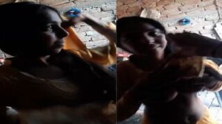 Saali boobs showing to jija village sex MMS