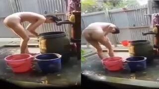 Bangladeshi girl nude bath captured by cousin