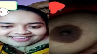 Chubby bhabhi nude selfie video call with lover