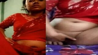 Big ass Bangladeshi sex bhabhi fingering anal